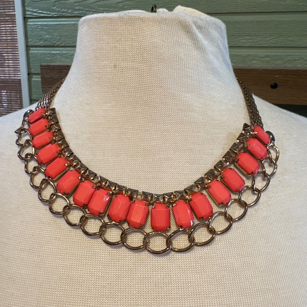 Statement Bib Necklace Coral Pink Stones Copper Tone Mesh Choker
